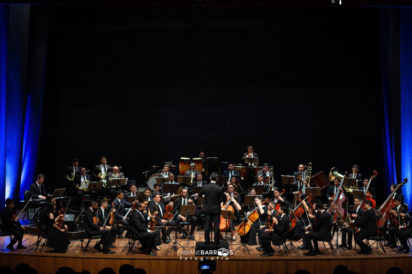 Orquestra Sinfônica do IBVM em concerto no palco
